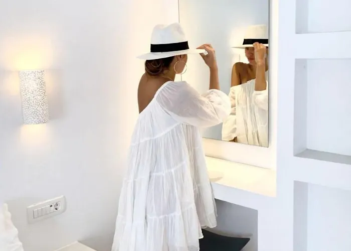 Erice By Easystay Fira (Santorini)