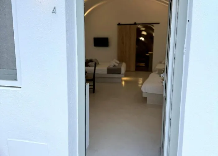 Erice By Easystay Hotel Fira (Santorini)